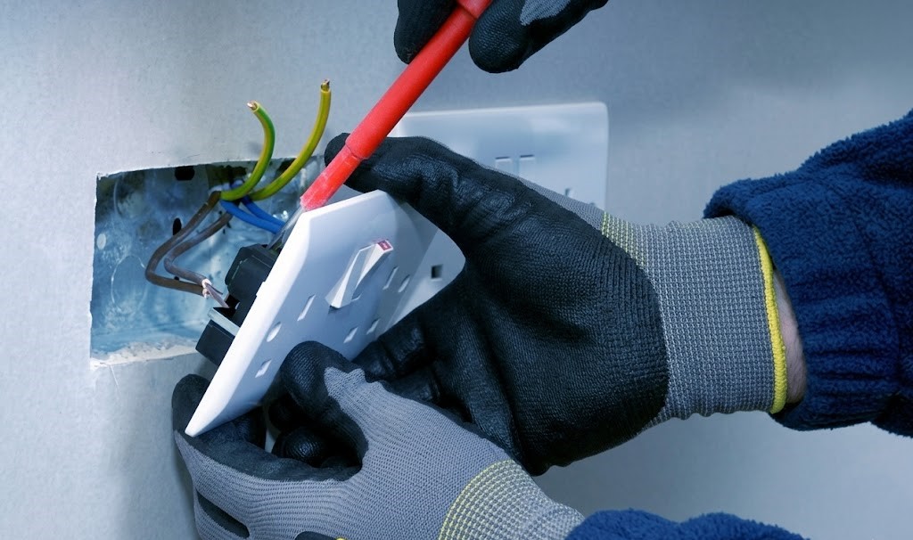 Electrical Socket Installation Dubai